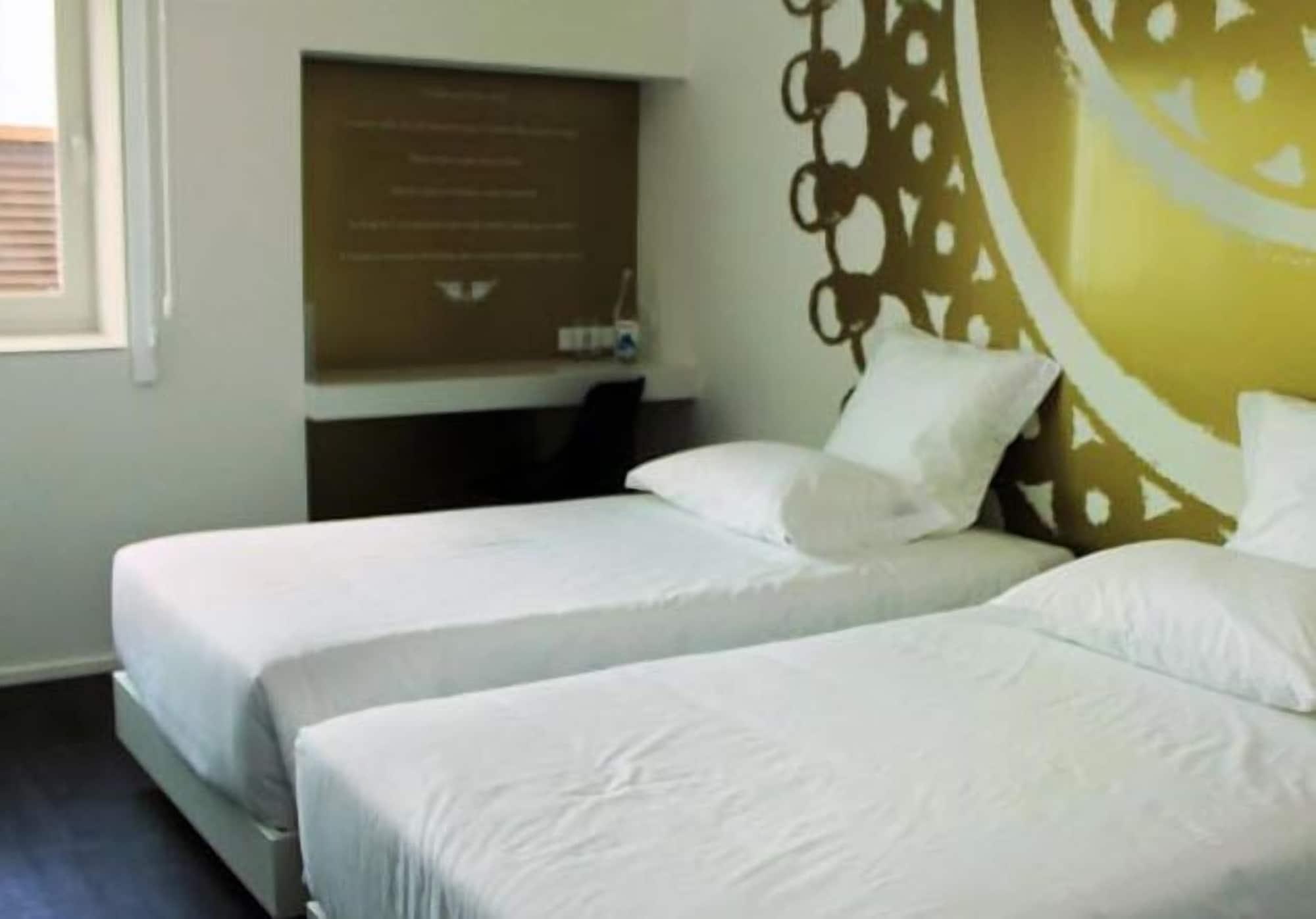 Design & Wine Hotel กามีนญา ภายนอก รูปภาพ