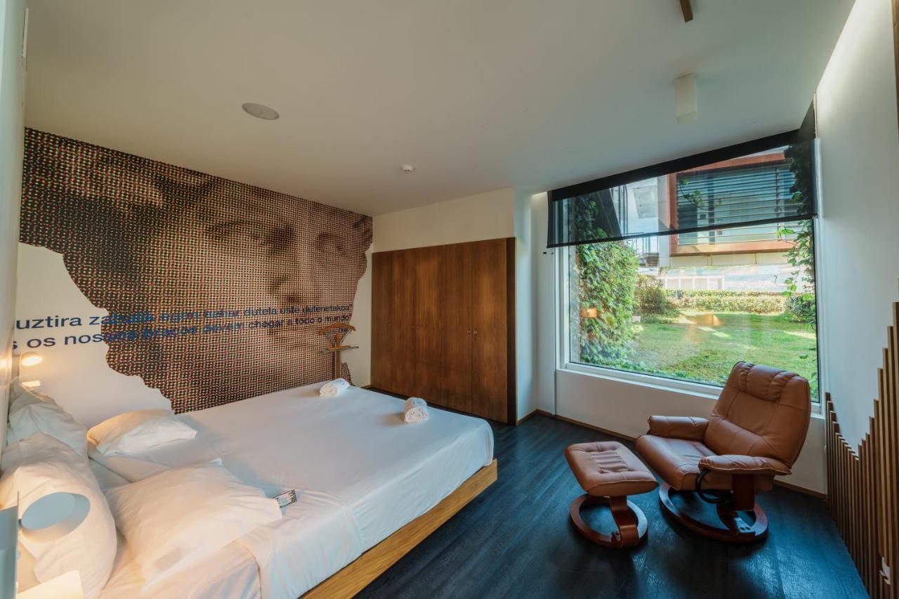 Design & Wine Hotel กามีนญา ภายนอก รูปภาพ