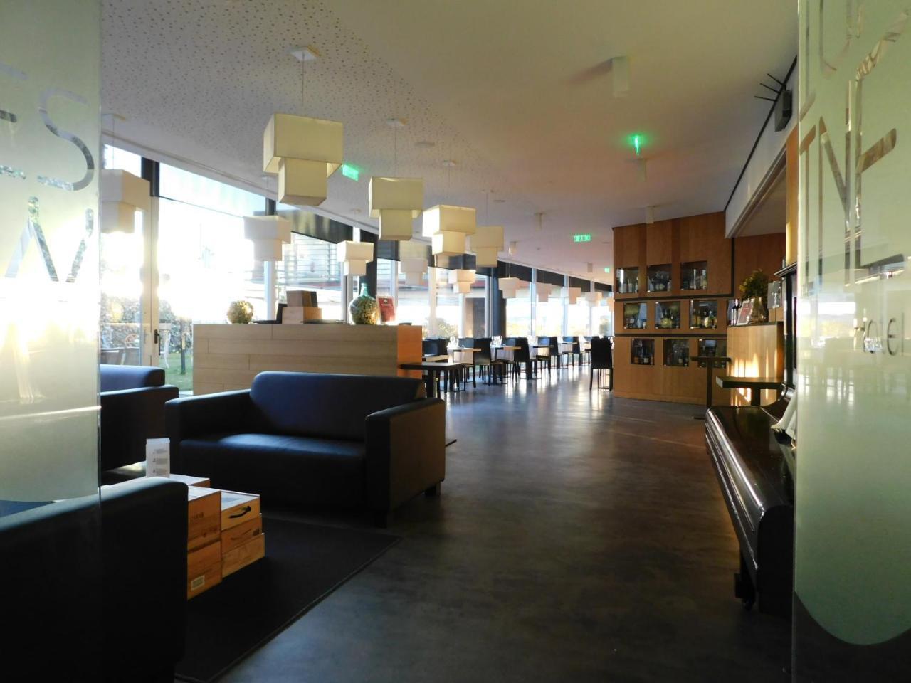 Design & Wine Hotel กามีนญา ภายนอก รูปภาพ